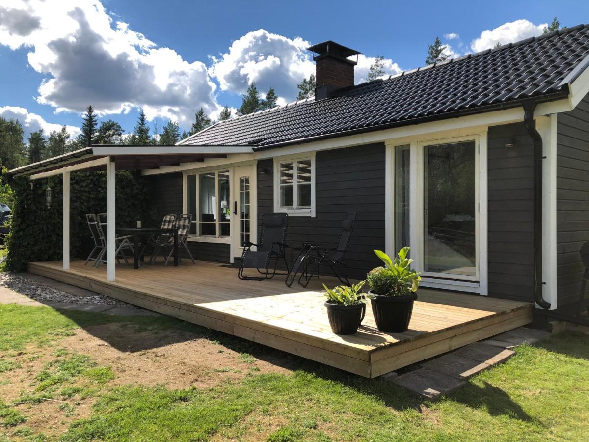 Modern Lakeside Cottage & Boat Near Isaberg Kavsjo Luaran gambar